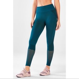 Fabletics High-Waisted Leggins
